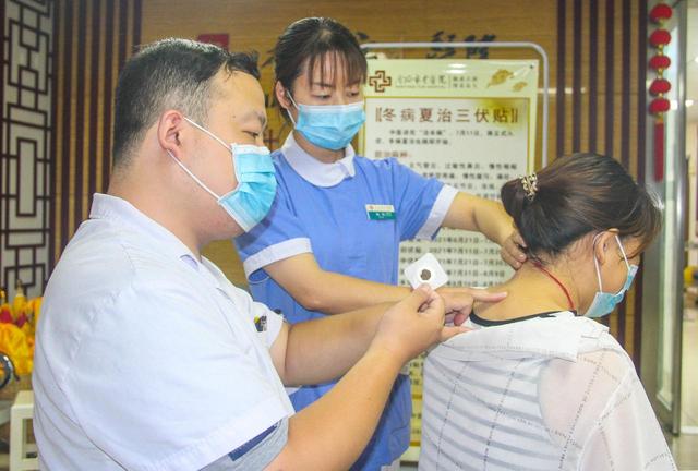1、寶寶用三伏貼有用嗎？</p><p>為什么三伏貼不能給寶寶用？